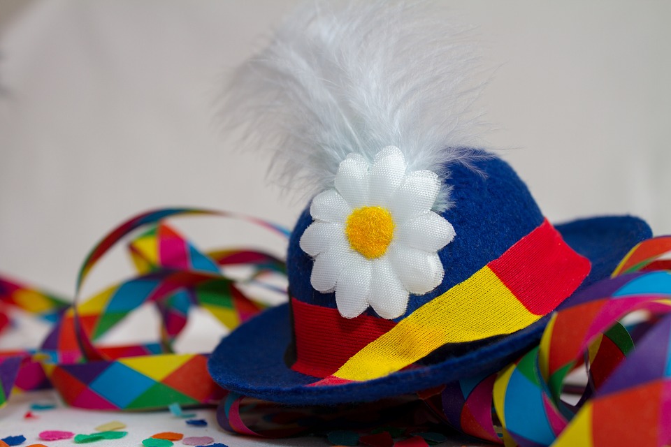 carnival-3075883_960_720.jpg (111 KB)