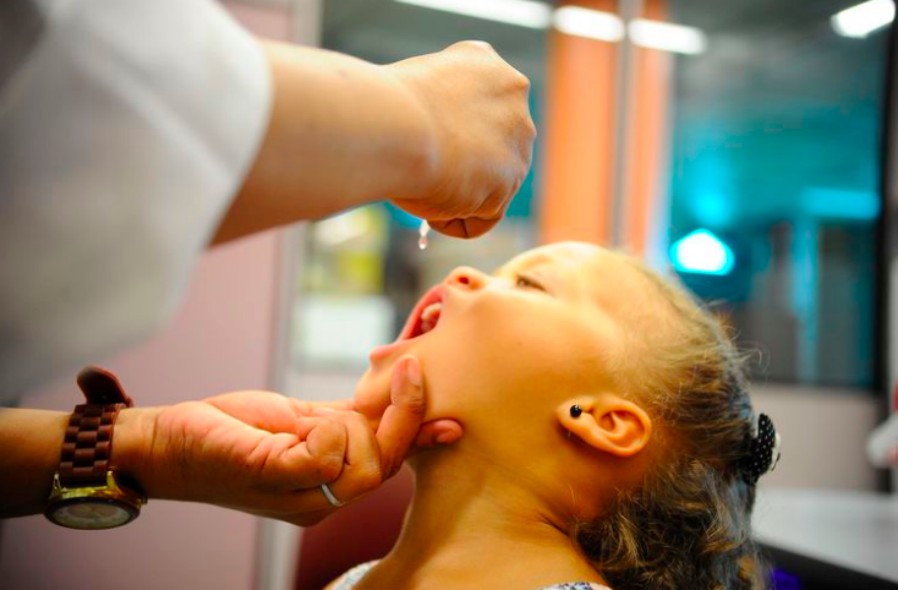 vacina-polio-sarampo-agbrasil.jpg (74 KB)