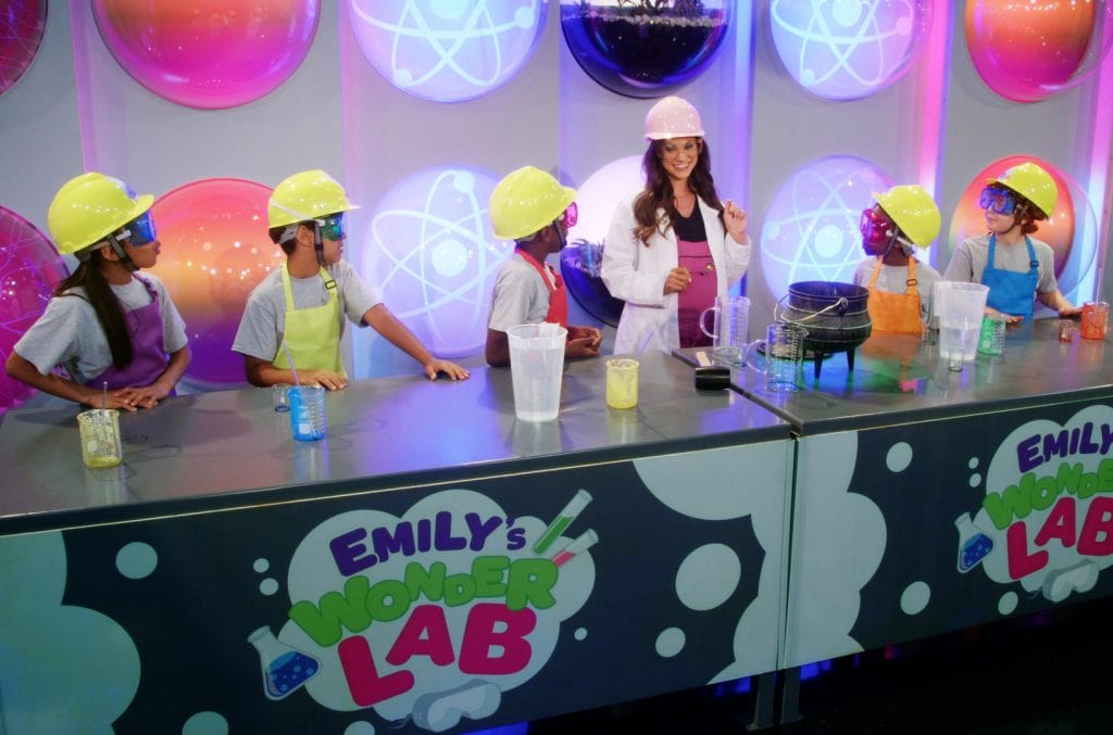 Imagem de divulgação do desenho "O Lab da Emily", que está entre as estreias infantis da Netflix em agosto. 