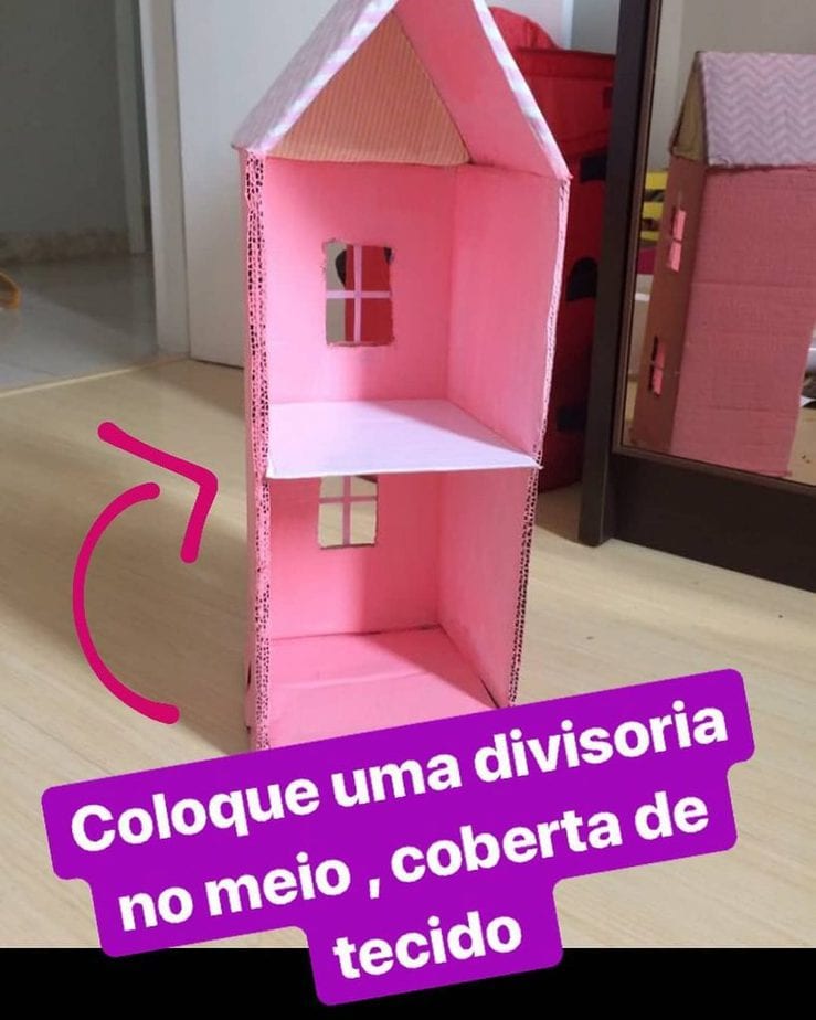 Casinha de bonecas de papelao