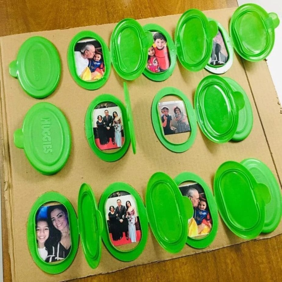 Jogo da Memória feito com reciclados, idealizado por Laura Ladeira, pode ser uma atividade para o Dia das Crianças