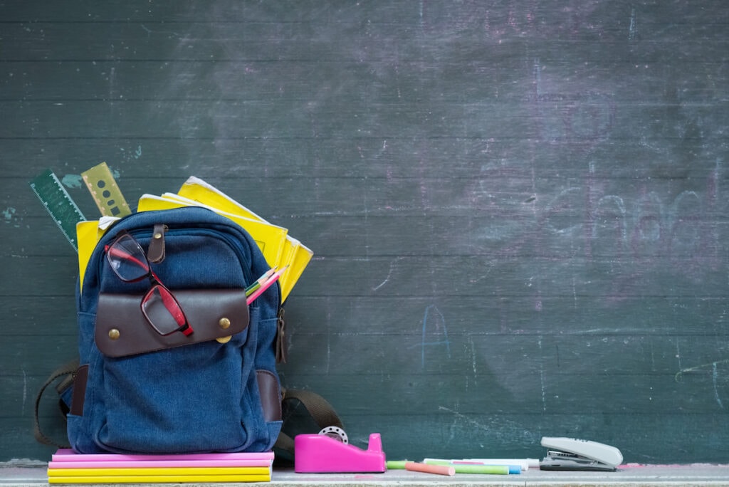 Lista de material escolar: 3 estratégias para reduzir os gastos; mochila, régua, fita adesiva e outros itens escolares