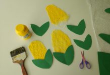 Decoração junina: convide as crianças a fazer milhos para enfeitar a casa; milho feito de plástico-bolha e cartolina verde, tesoura, pincel e tinta amarela