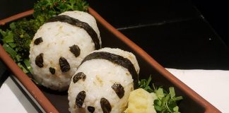 5 receitas para crianças que gostam de comida japonesa; bolinhos de arroz japonês com recheio de salmão grelhado