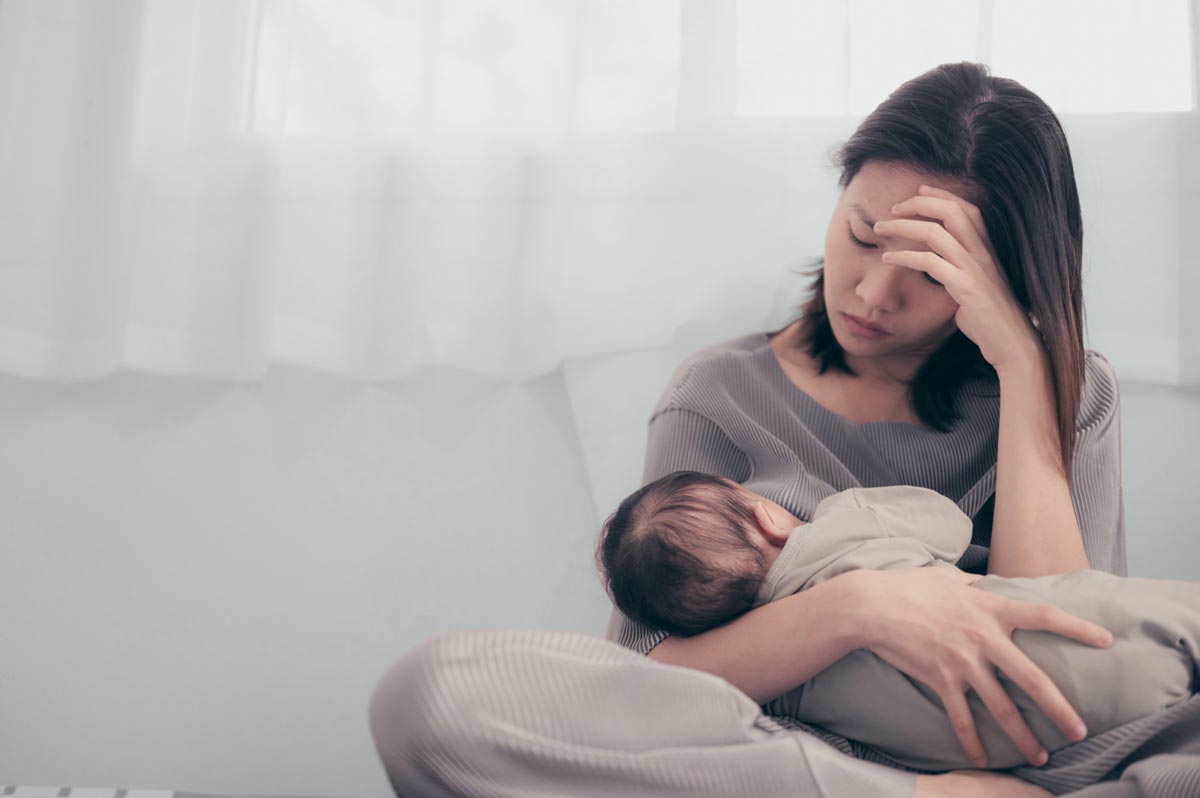 Como a 'insônia das mães' afeta também a vida dos filhos