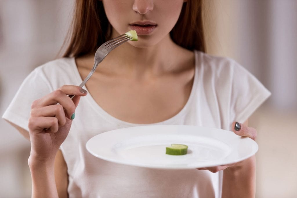 Casos de transtornos alimentares crescem entre adolescentes