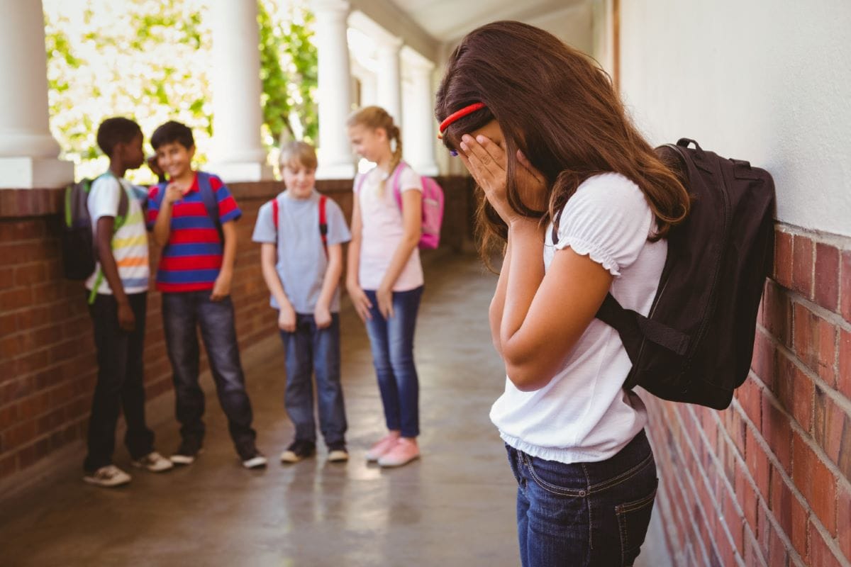 Brigas Na Escola Como Ajudar O Filho A Resolver O Conflito
