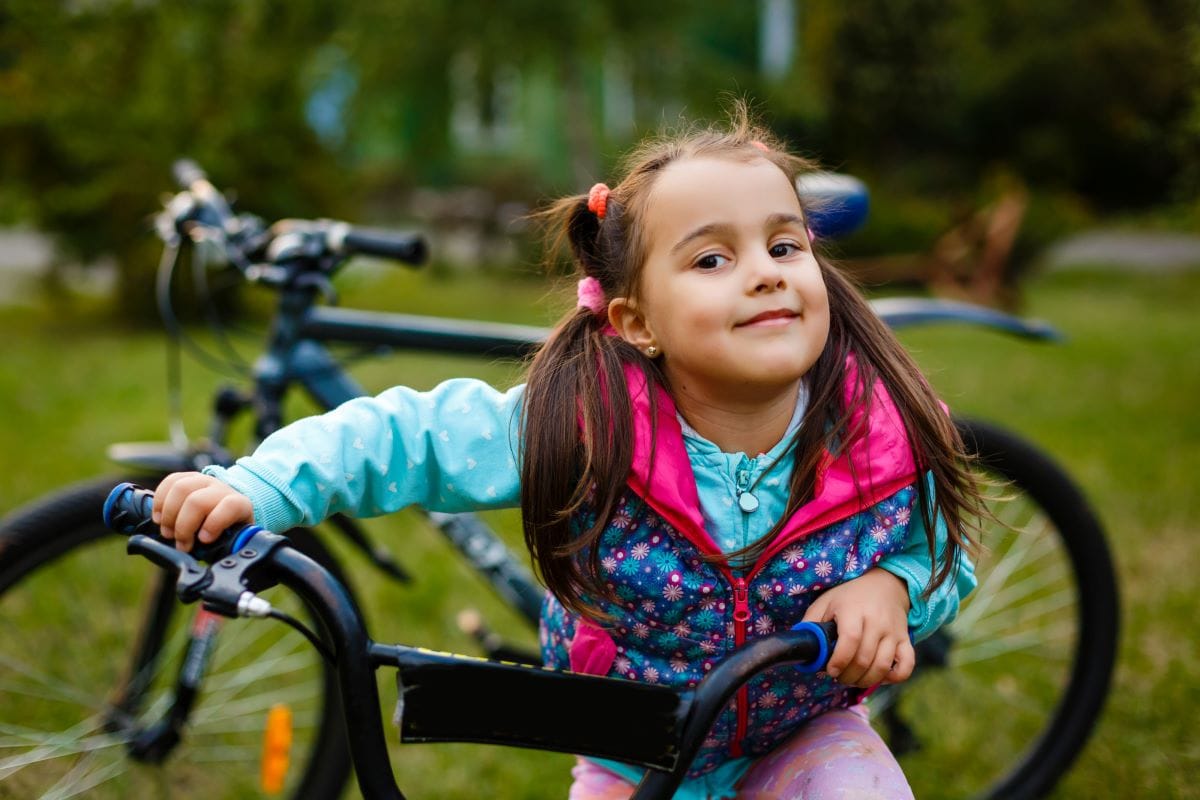 ‘Não ensinei minha filha a andar de bicicleta e isso me dói até hoje’