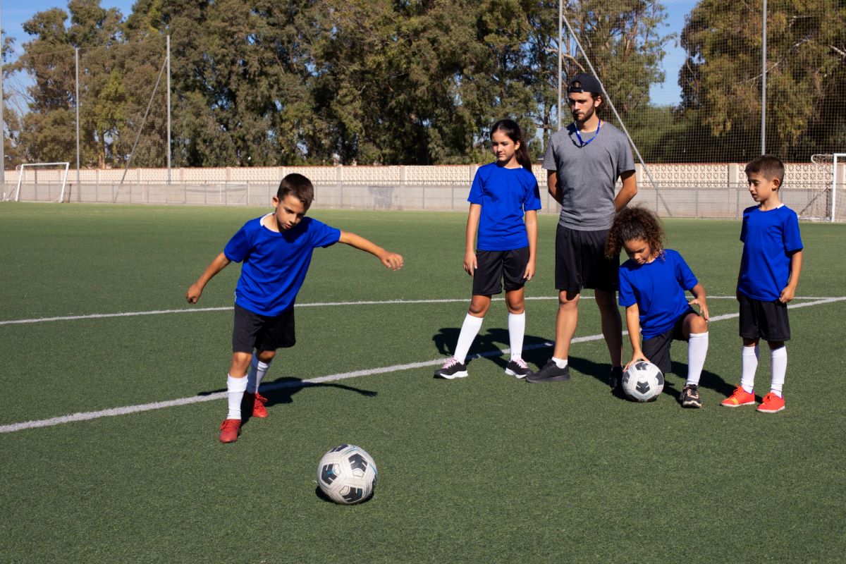CBF fará recomendação para suspender o cabeceio entre crianças nas escolinhas de futebol