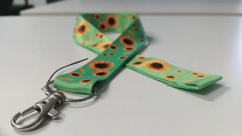 Cordão com desenhos de girassol vira símbolo nacional para pessoas com deficiências invisíveis
