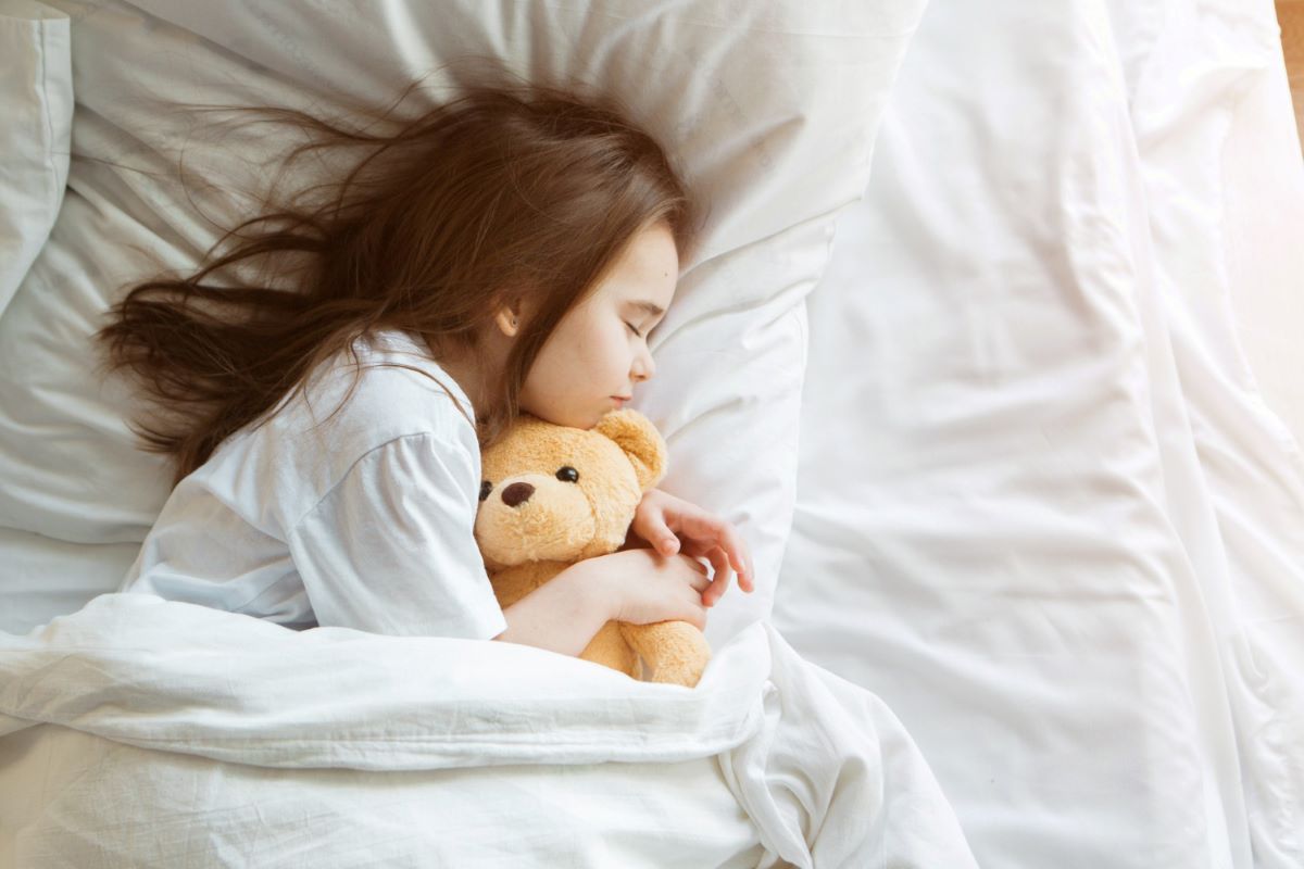 Entenda como funciona o sono das crianças em cada faixa etária
