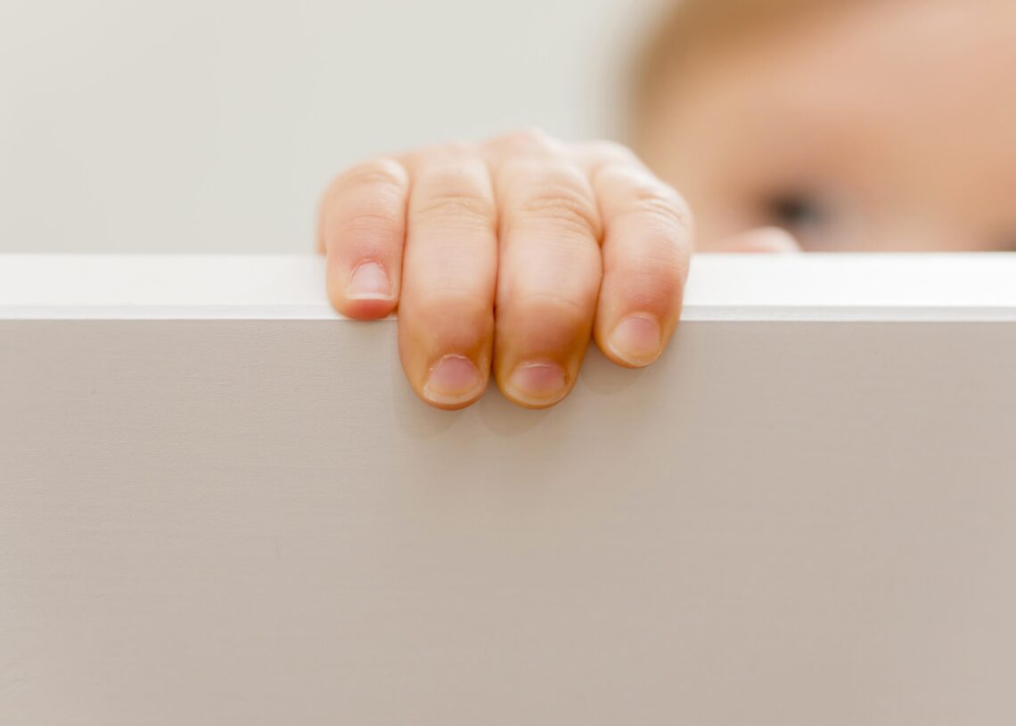 Criança no berço
Foto: Freepik