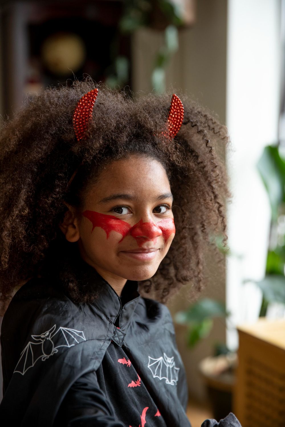 8 cuidados com o uso de maquiagem nas crianças no Carnaval