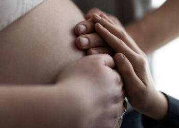 Cientistas descobriram que o útero possui "canais" que sabem exatamente a hora de o bebê nascer
Foto: Freepik