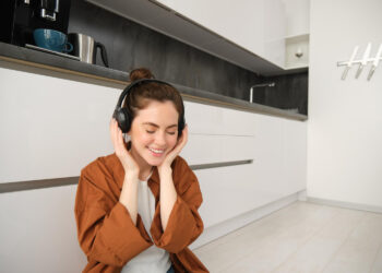 Podcasts que estão bombando e você deveria ouvir
Fonte: Freepik