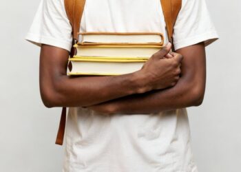 O bullying e a violência não são casos isolados e costumam ser persistentes
Fonte: Freepik