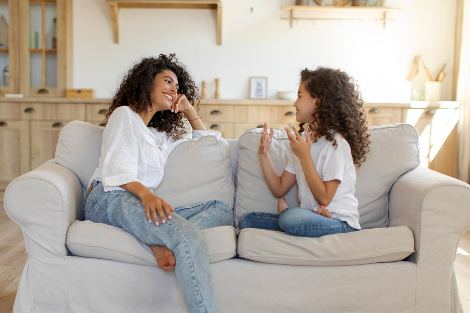 Como conversar com seu filho sobre pornografia: o que dizer em cada idade?