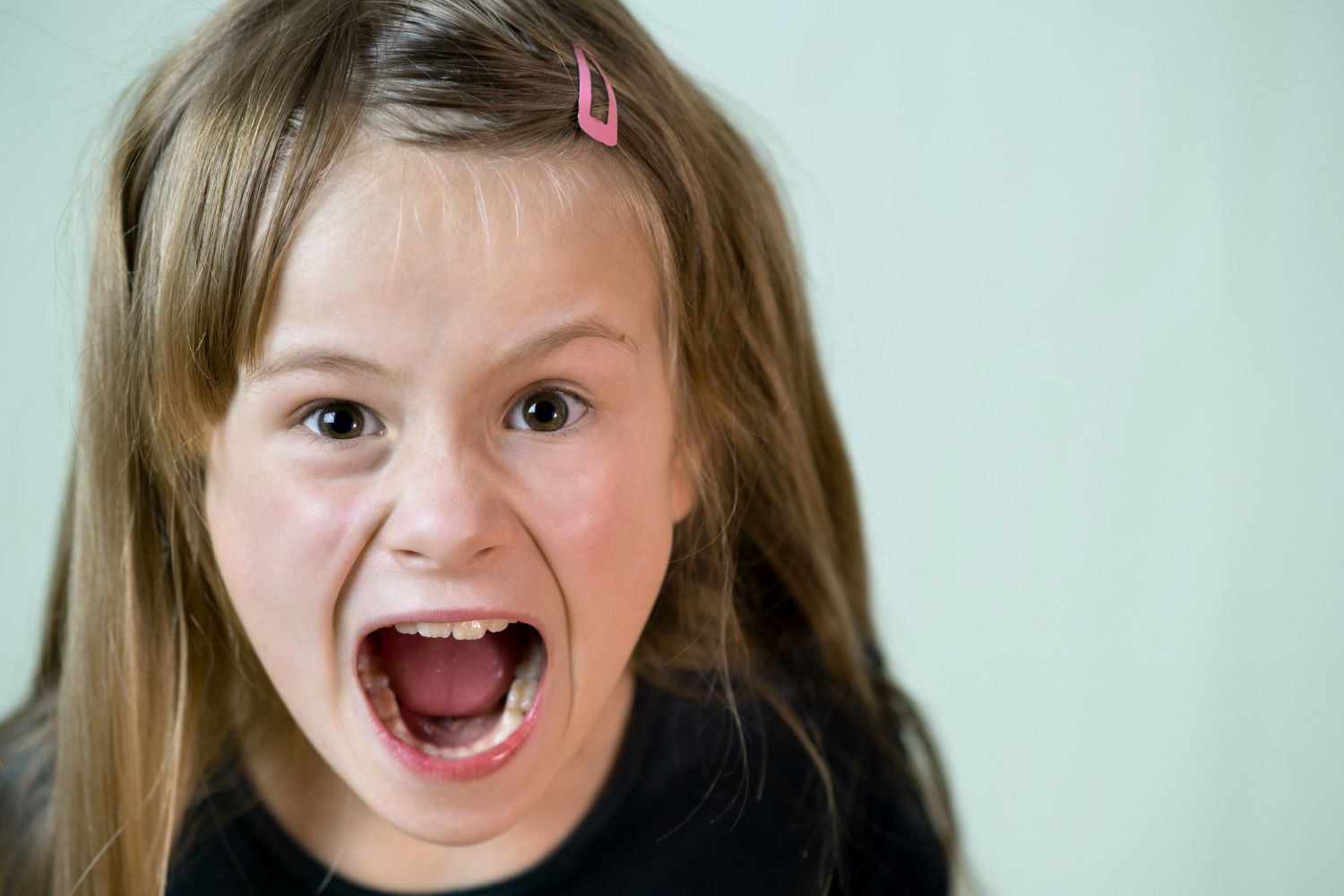 Seu filho fica irritado quando está com fome? Estudo ajuda entender mecanismo por trás disso