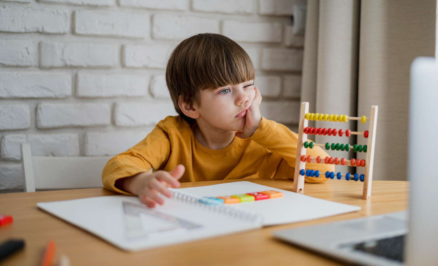 Crise na matemática: por que tantas crianças estão chegando ao ensino médio sem aprender o básico, no Brasil?