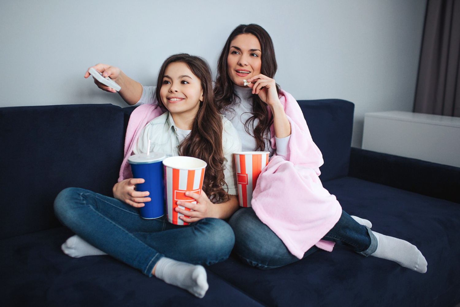 Assisti a Enola Holmes com minha adolescente e o filme rendeu uma conversa poderosa sobre ser mulher