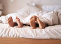 Casal na cama
Foto: Magnific